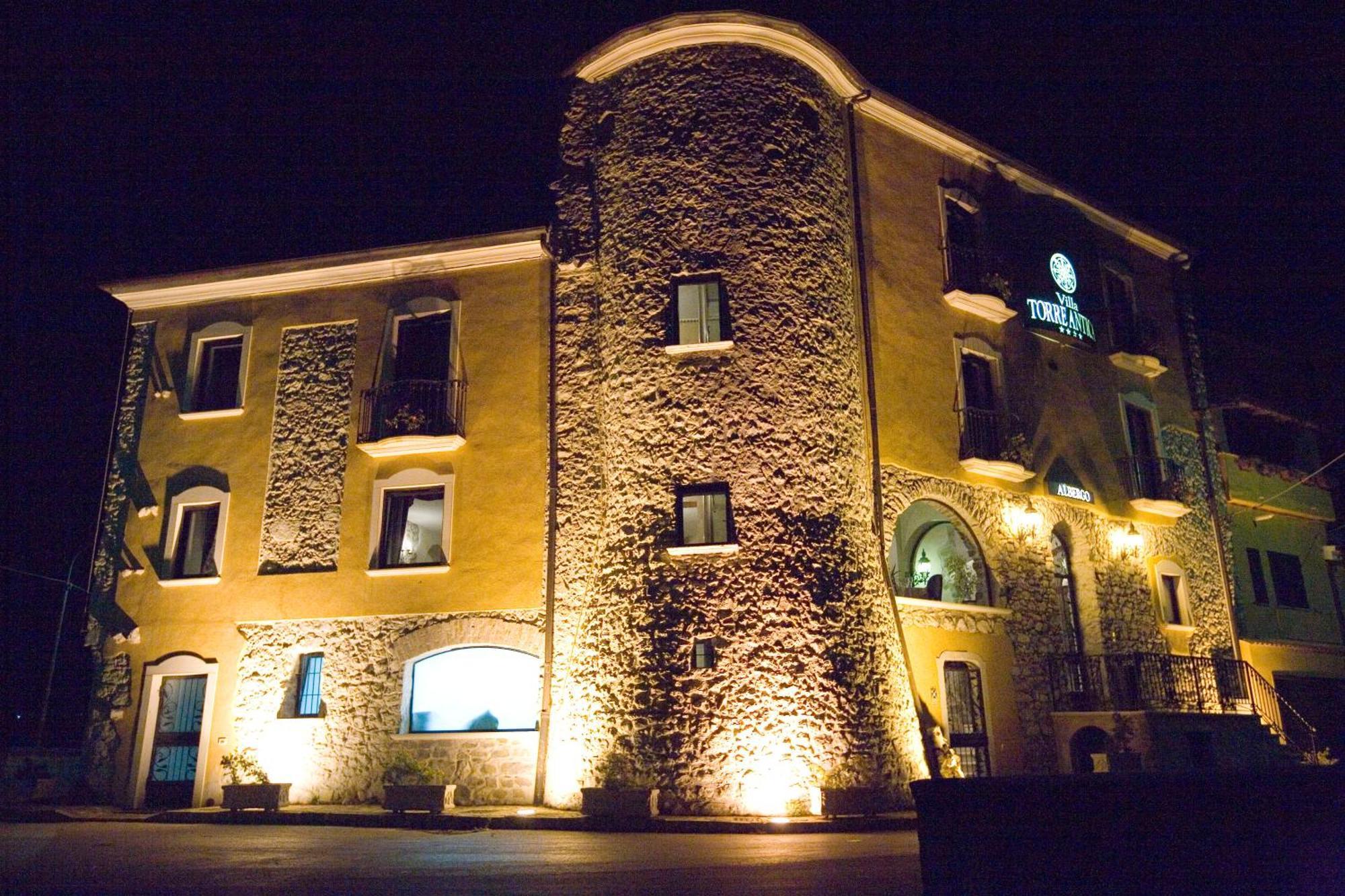 Hotel Villa Torre Antica Атена Лукана Екстериор снимка